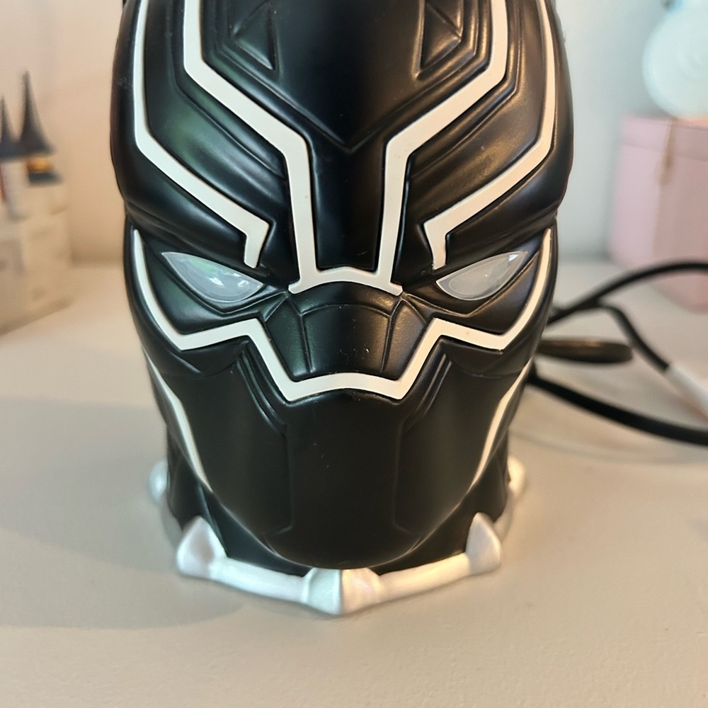 Black Panther Scentsy warmer